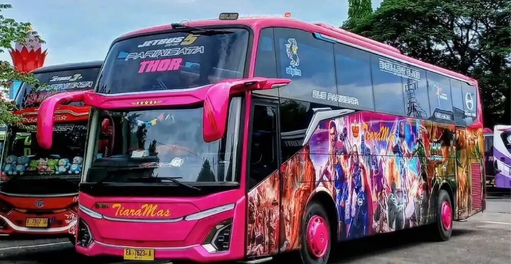 Bus Pariwisata Tiara Mas