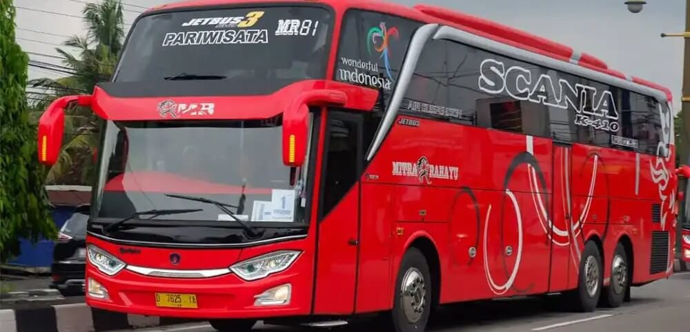 Bus pariwisata Mitra Rahayu