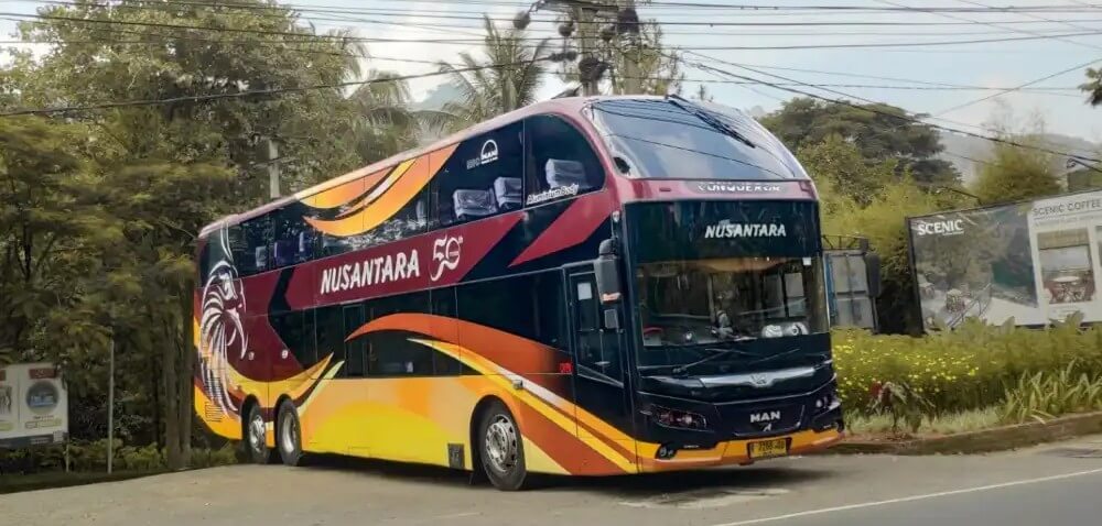 Bus pariwisata Nusantara