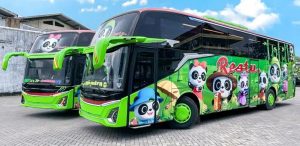 Bus pariwisata Restu Panda