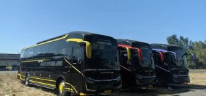 bus-pariwisata-Agam Tungga Jaya
