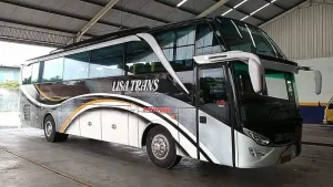 bus-pariwisata-Lisa Trans