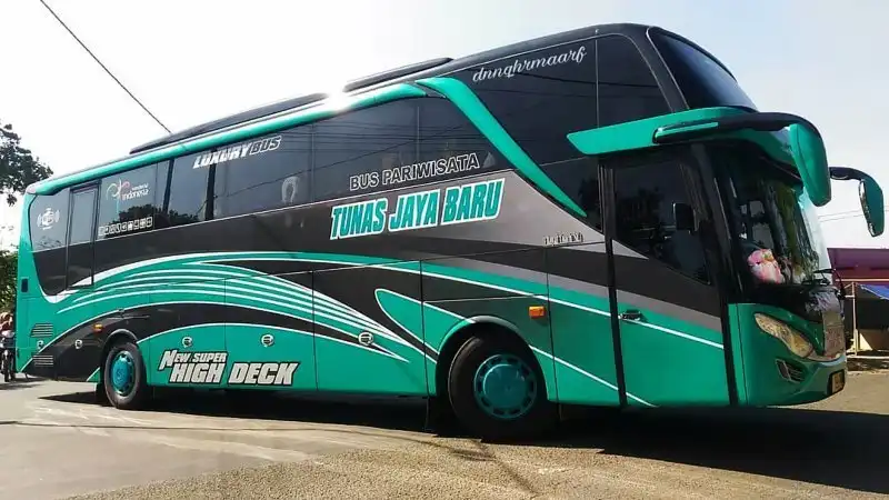 bus-pariwisata-Tunas Jaya Baru